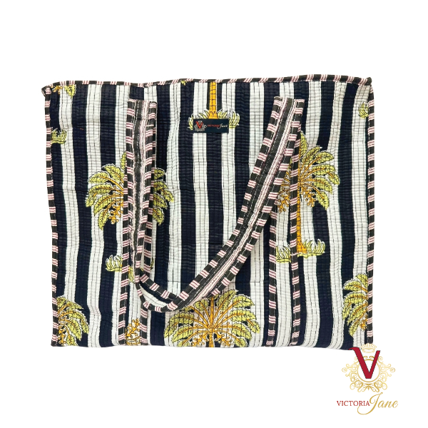 Monochrome Palm Tree Zipped Designer Carry All Tote Bag