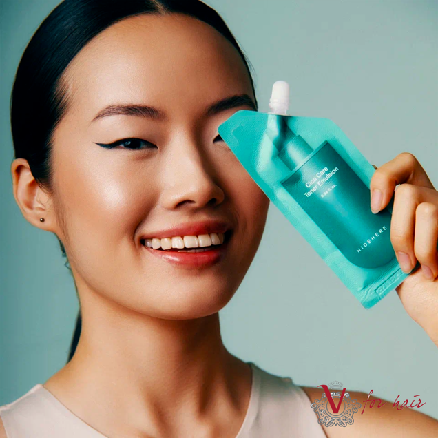 HIDEHERE - Cica Care Toner Emulsion - 25ml lifestyle model