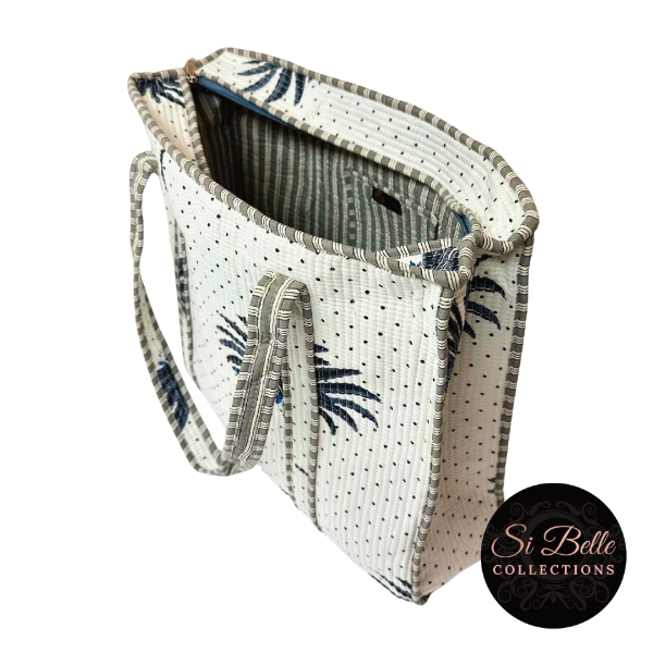 Palm Designer Carry All Tote Bag open